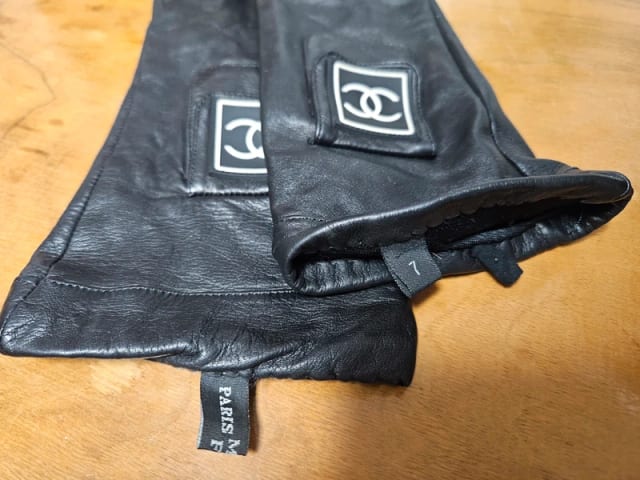 Vintage CHANEL gloves