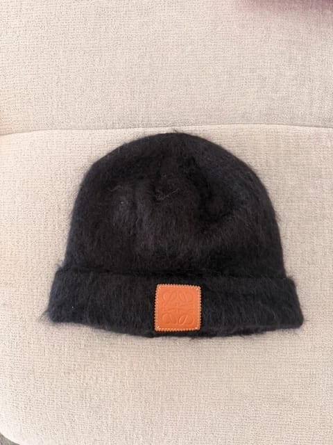 Vunena kapa Loewe