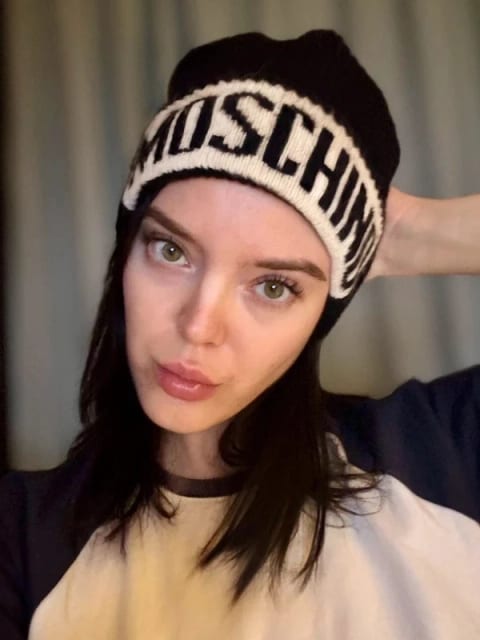 moschino logo wool beanie