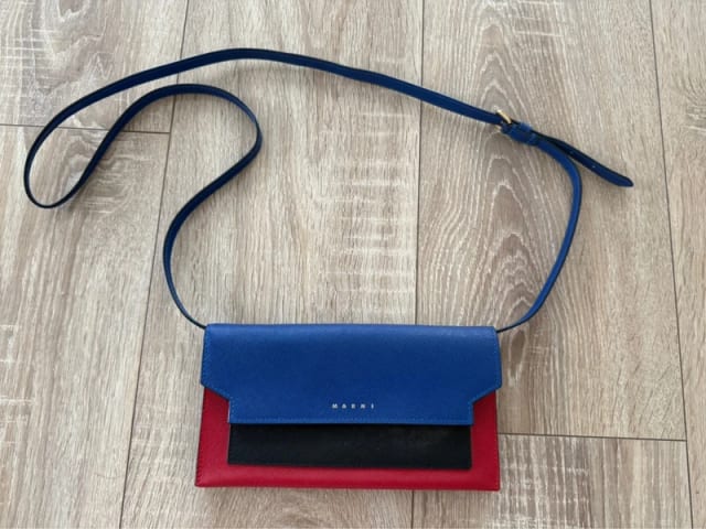 Marni bag/ wallet-on-strap