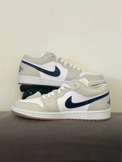 Air Jordan 1 Low ‘Midnight Navy'
