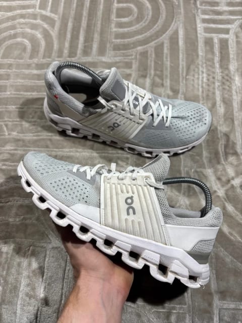 Running Shoes On Cloudswift Running