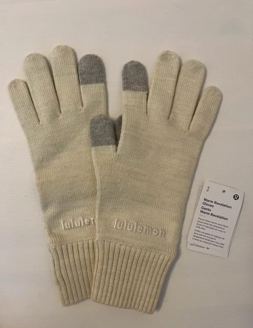 Lululemon Warm Revelation Gloves NY