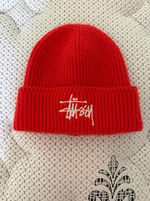 Stüssy punane müts
