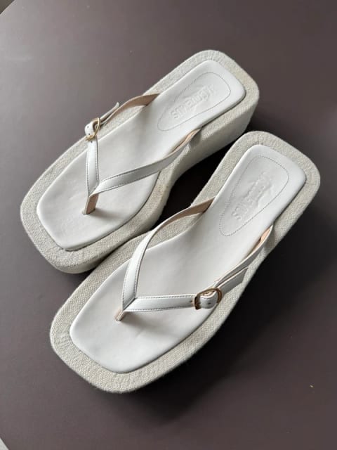 Japonki na platformie Jacquemus s.38