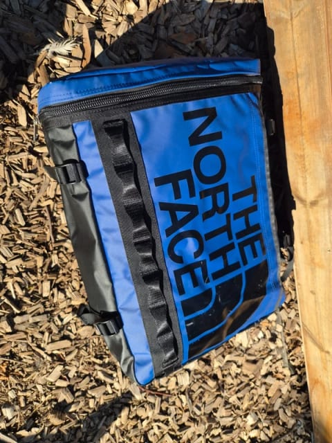 The North Face Base Camp Fuse Box, blå og sort