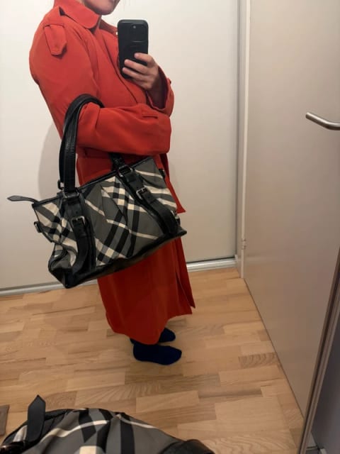 Burberry Lowry taske, Beat Check