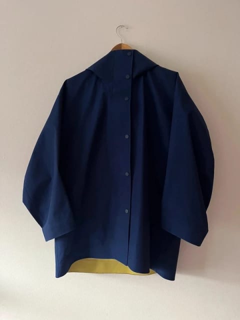 Raritní pláštěnka Marni + Uniqlo