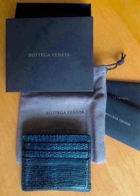 Bottega Veneta etui na karty python skóra wężowa niebieskie full set stan dobry