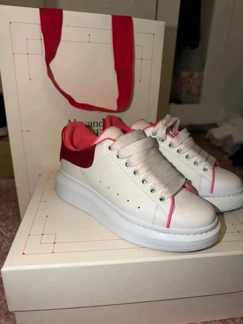 Limitált Alexander McQUEEN (35)