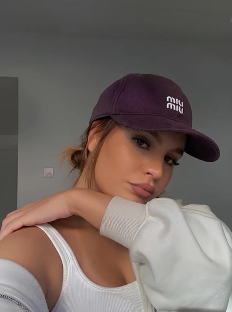 Czapka z daszkiem Miu Miu baseball cap ciemny brąz czekoladowa haftowane logo luxury