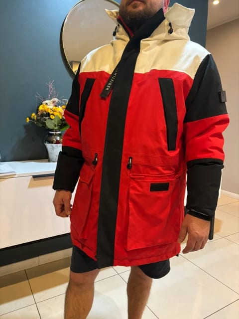 Tommy Hilfiger vīriešiem