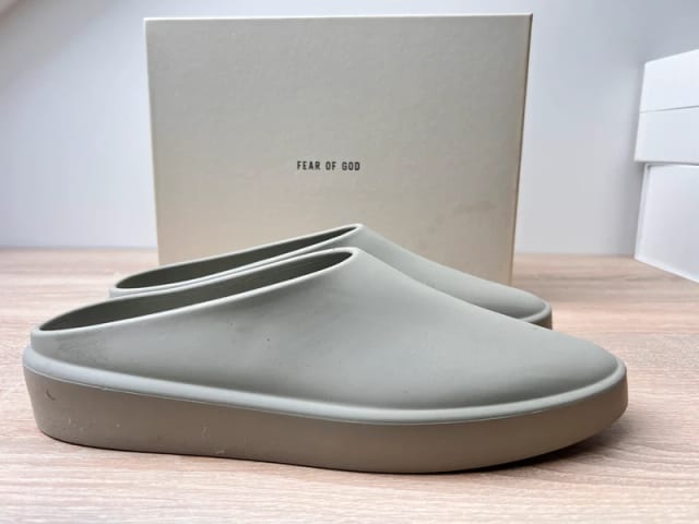 Nowe klapki Fear Of God California