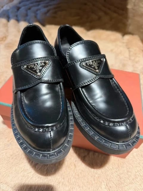 Loafersy Prada 38
