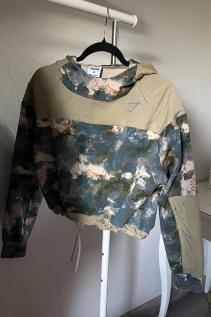 Gymshark patterned sports jacket – Size M