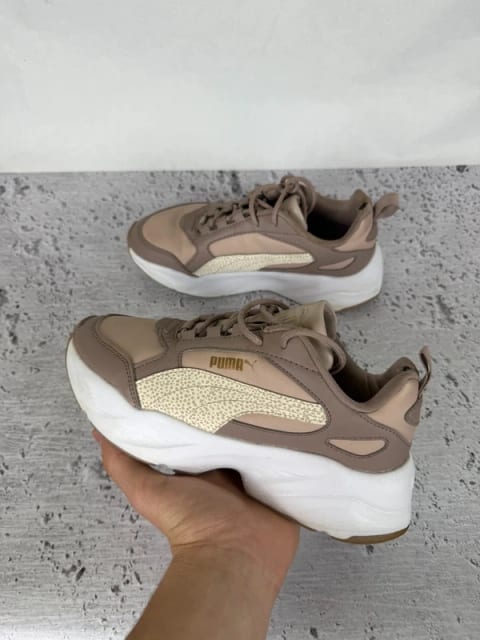 Prawie jak nowe Sneakersy damskie Puma Cilia Wedge r. 38 Beżowe brązowe platforma koturn