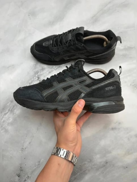 a1131 men's ASICS Gel-1090v2 42.5 sports shoes