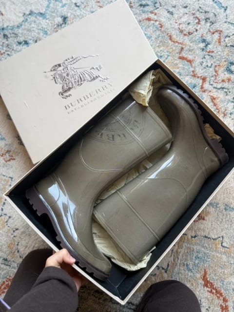 Kalosze kozaki gumowe 37 khaki ciemnozielone wysokie Burberry