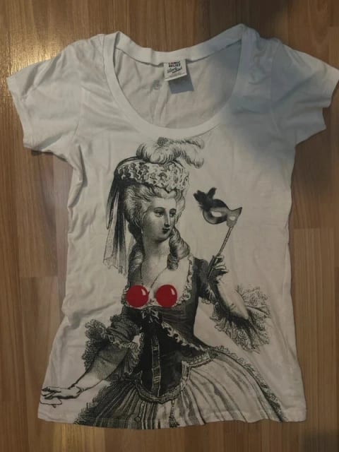 Viviene Westwood x Comic Relief t shirt
