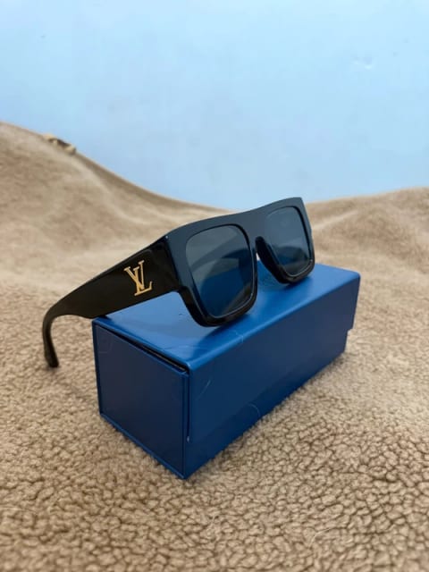 Louis Vuitton LV Clash Square Large Sunglasses