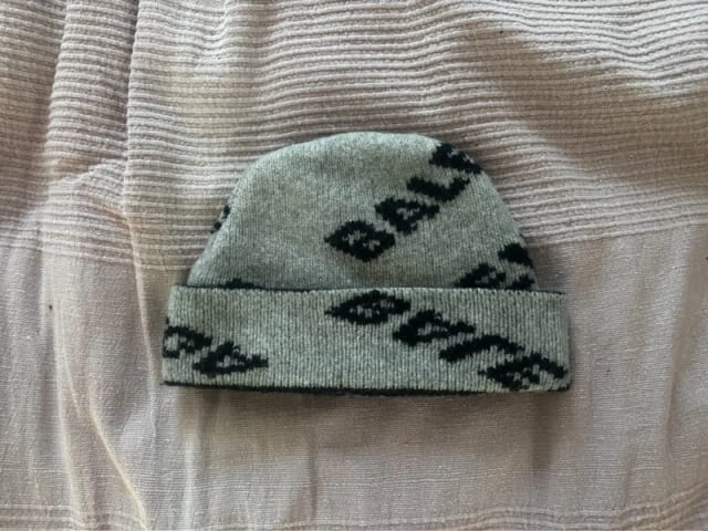 Balenciaga čepice