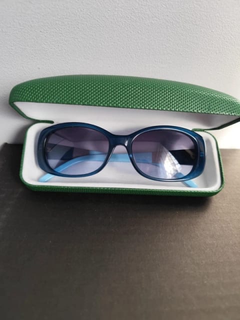 Oryginalne okulary przeciwsłoneczne Lacoste + etui