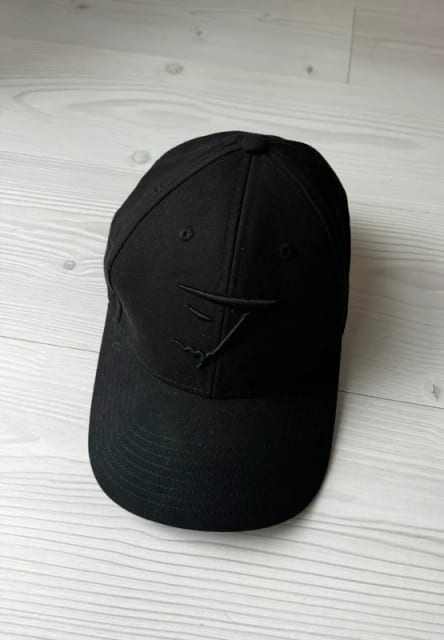 Svart keps