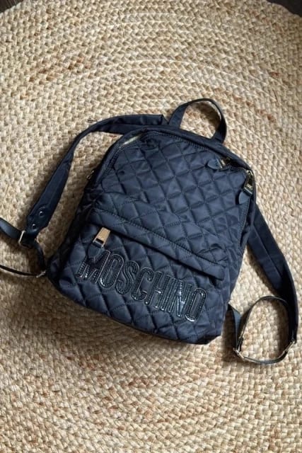 Mugursoma Moschino