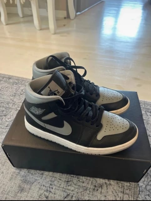 Jordan 1 midi
