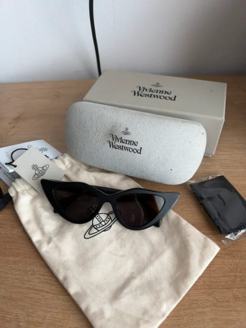 Vivienne Westwood VW5017 001 Black Cat-Eye Sunglasses with Box & Case