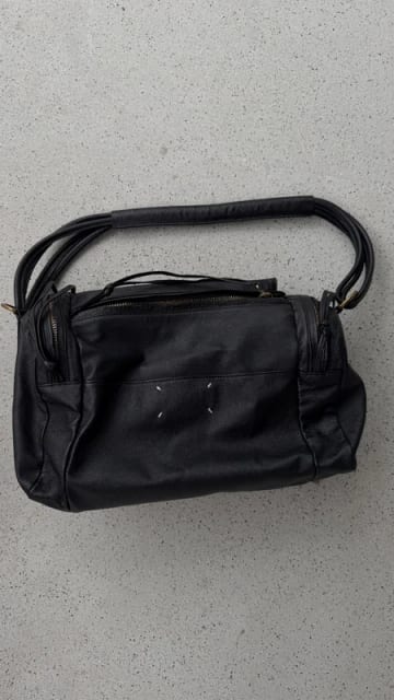 Maison Martin Margiela Purse Leather Plain leather 100% authentic