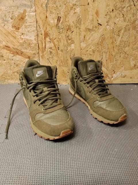 Buty zimowe Nike skórzane