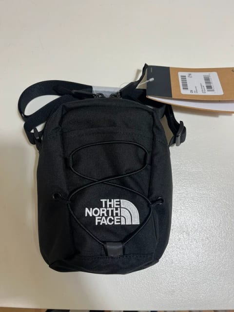 The North Face small bag one size