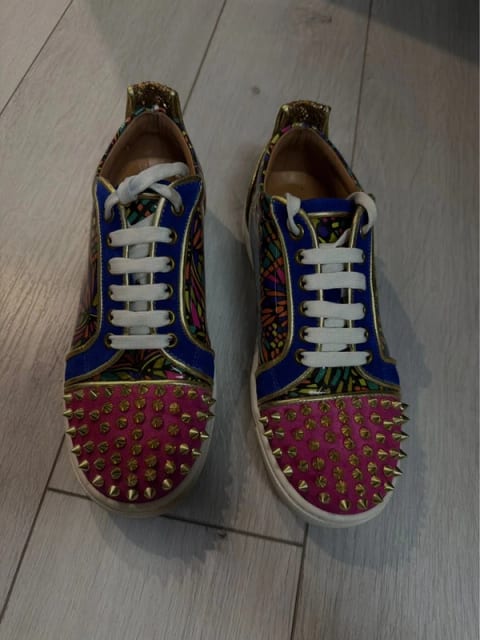 sneakersy