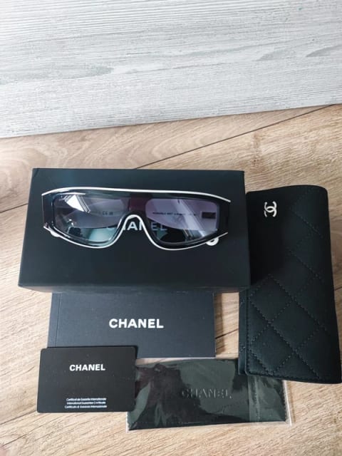 Okulary przeciwsłoneczne Chanel 🤍