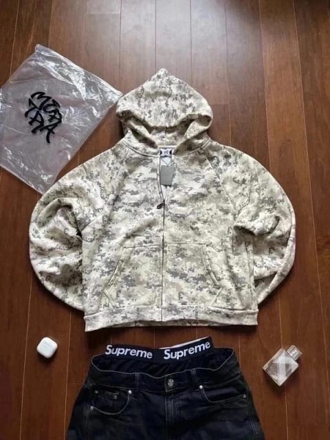 Mertra hoodie