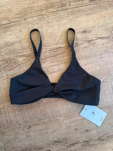 Gymshark Elevate Twist Front Bralette Black Size S