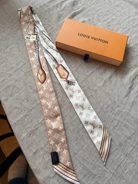 Sjal fr Louis Vuitton