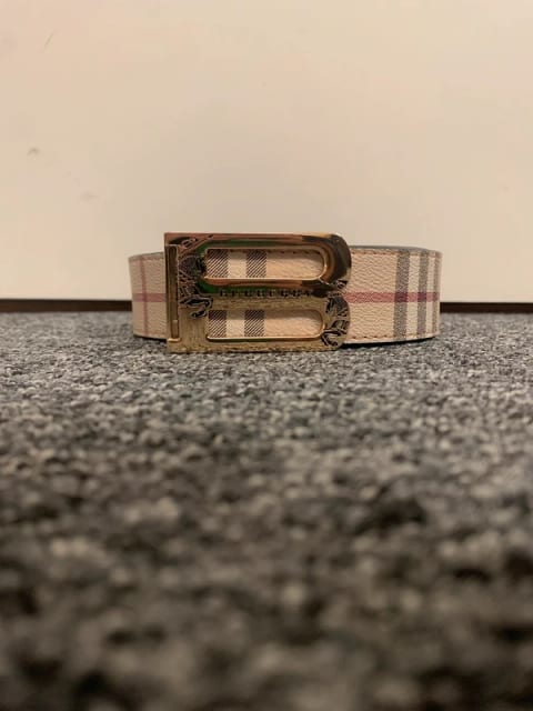 Burberry bälte
