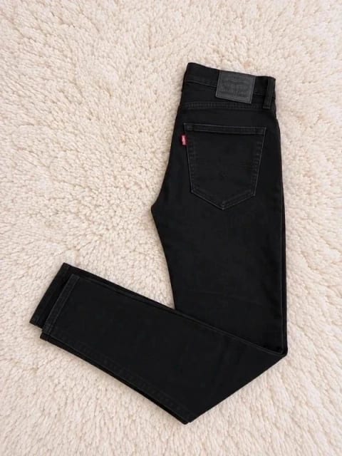 Levis men jeans model 512. Size 30/32