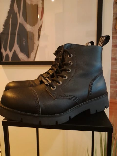 New Rock saapad 36