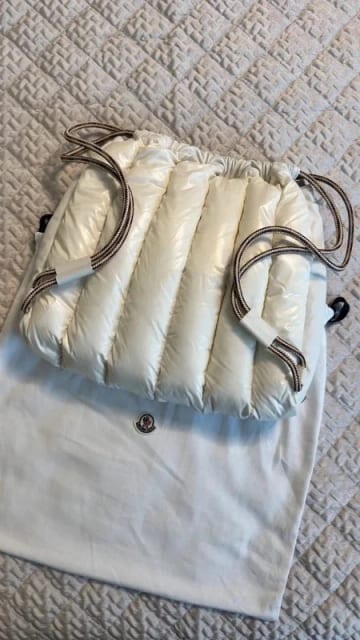 Páperový batoh Moncler Seashell
