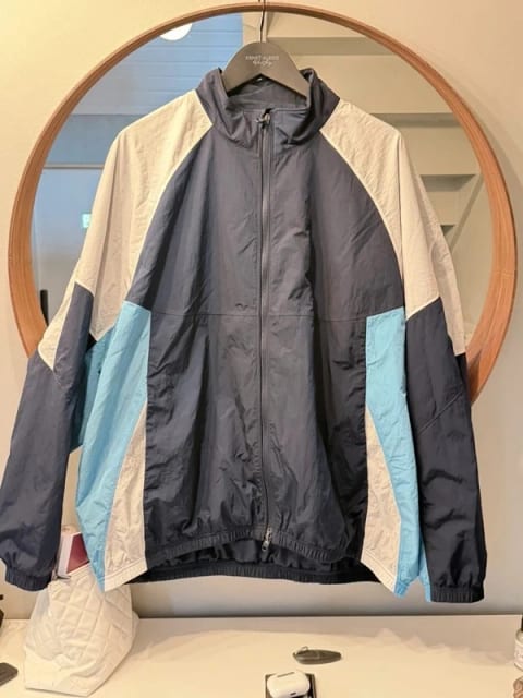 Nylon oversized track jacket från Lululemon XL