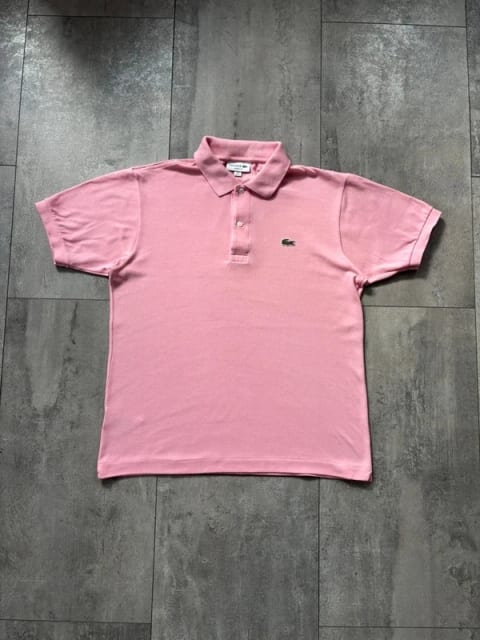 różowa koszulka polo lacoste old money