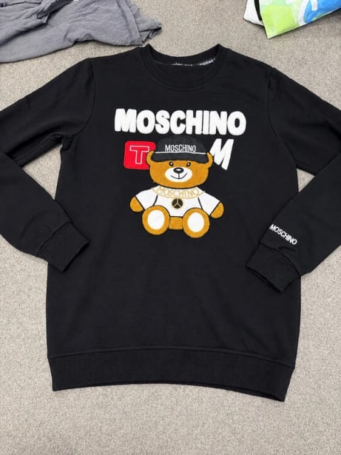 mikina Moschino