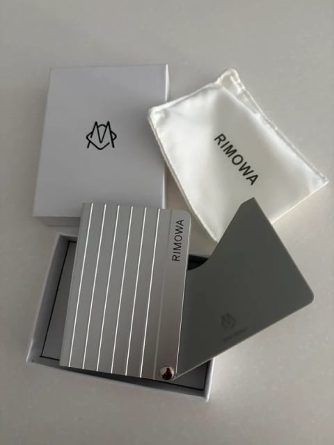 RIMOWA korthållare i silver