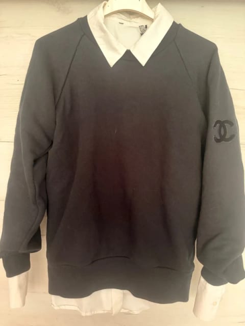 Chanel Sweatshirt