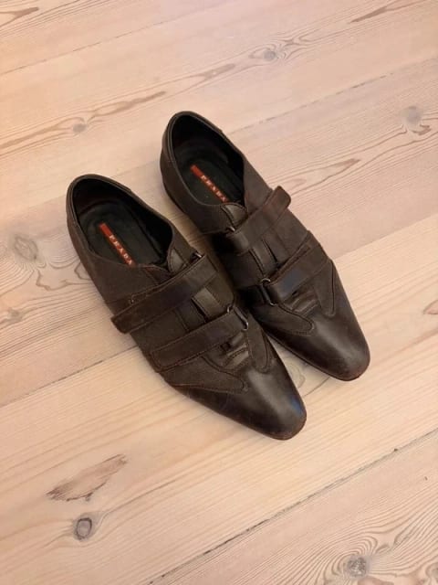 Prada lædersko
