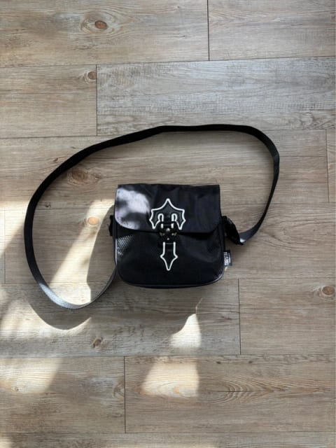 Trapstar shoulder bag