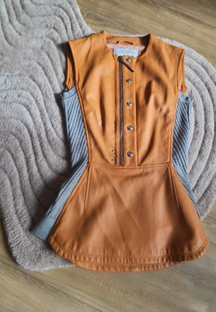 Intrend - Max Mara sport kollekciós bőr mellény!